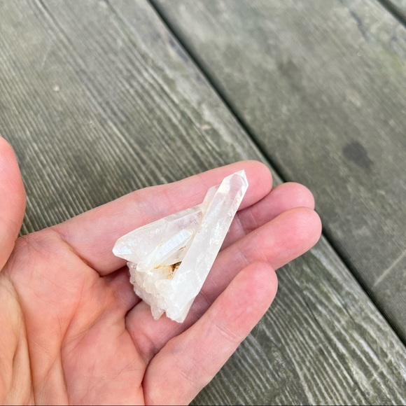 Clear Quartz Crystal Cluster Self Standing - Picture 11 of 16